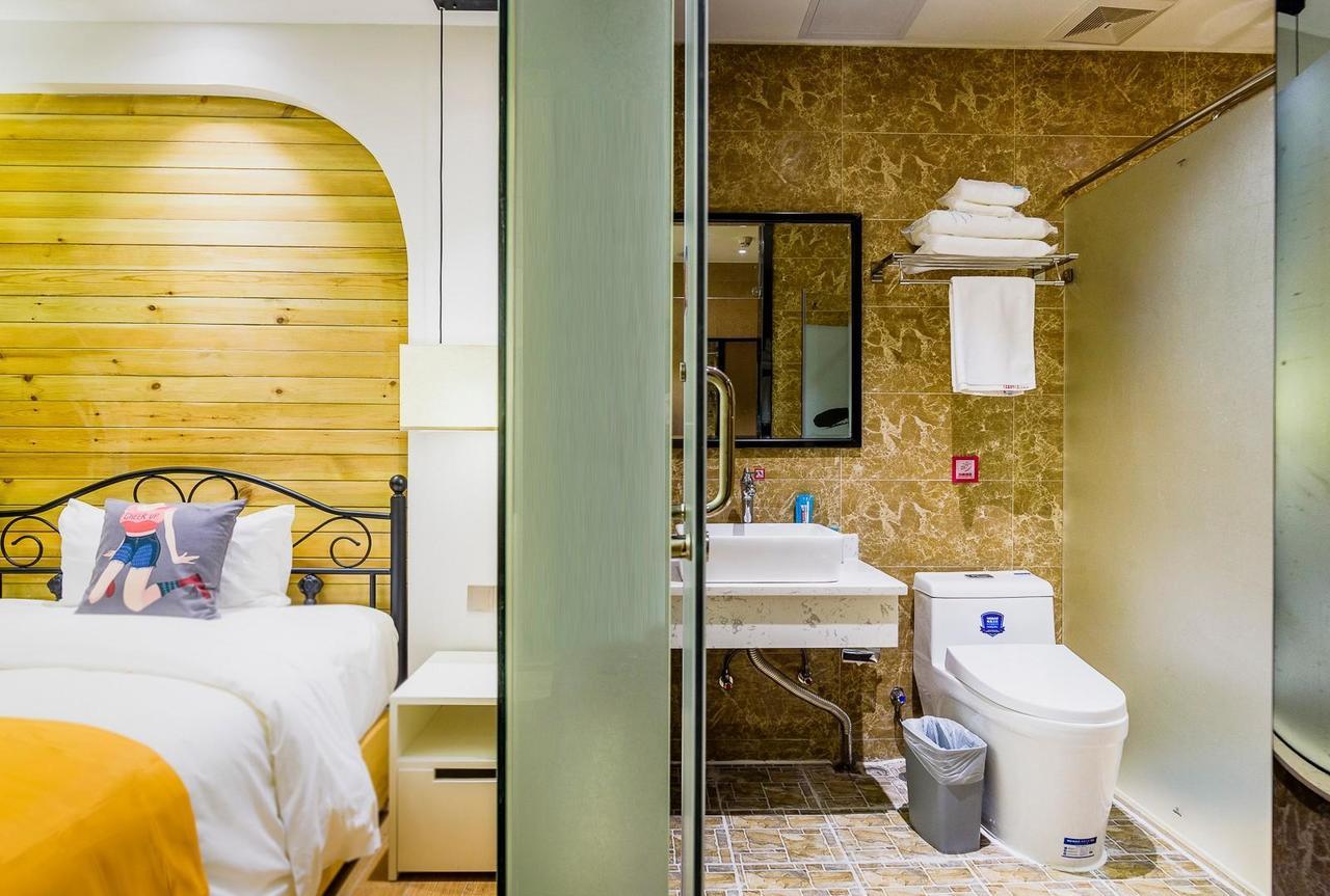 Pai Hotel Guiyang Fountain Modern Capital Exterior photo