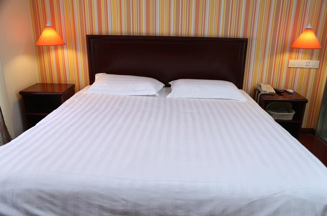 Pai Hotel Guiyang Fountain Modern Capital Exterior photo