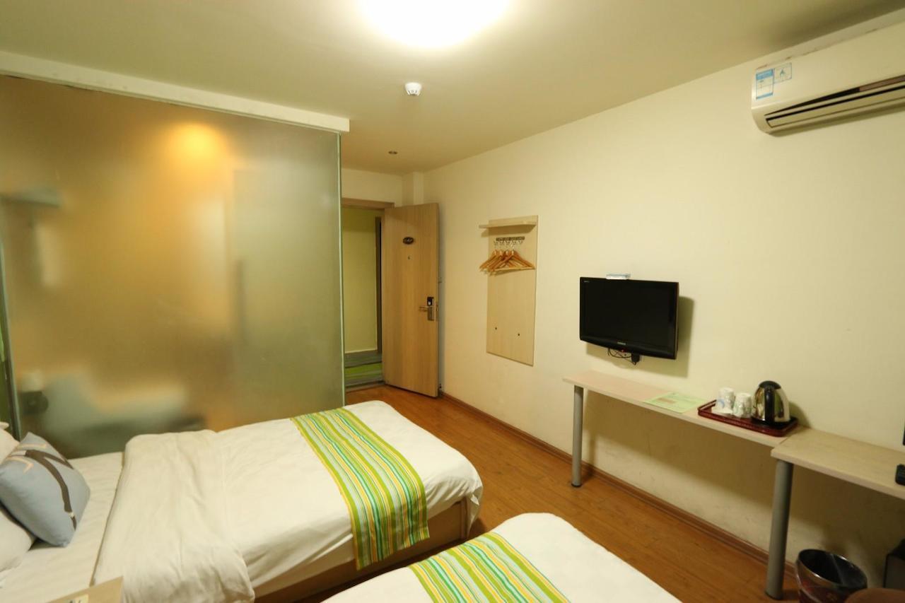 Pai Hotel Guiyang Fountain Modern Capital Exterior photo
